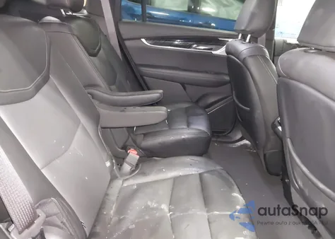 2024 Cadillac Xt6 Awd Premium Luxury z USA, uszkodzony, nr VIN 1GYKPDRS5RZ724057